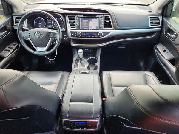 2019 TOYOTA HIGHLANDER SE/XLE