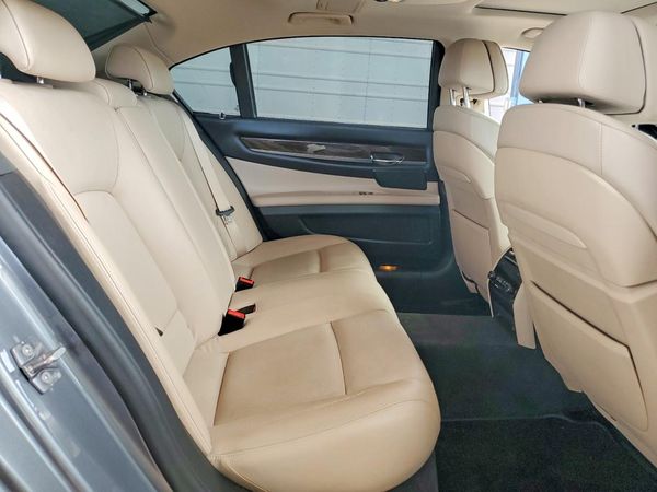 2012 BMW 750 750Li/Alpina B7