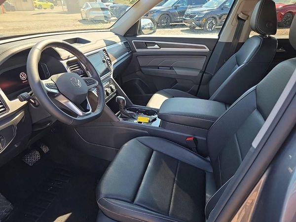 2023 VOLKSWAGEN ATLAS 4Motion SE w/ Tech