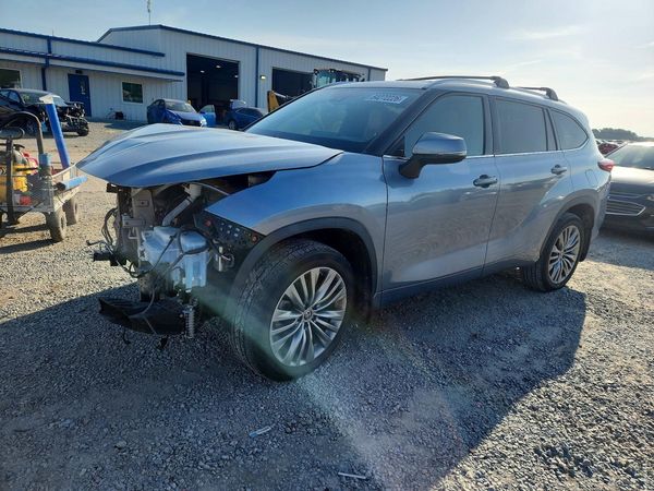 2021 TOYOTA HIGHLANDER