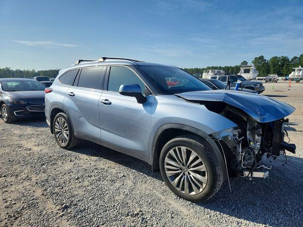 2021 TOYOTA HIGHLANDER