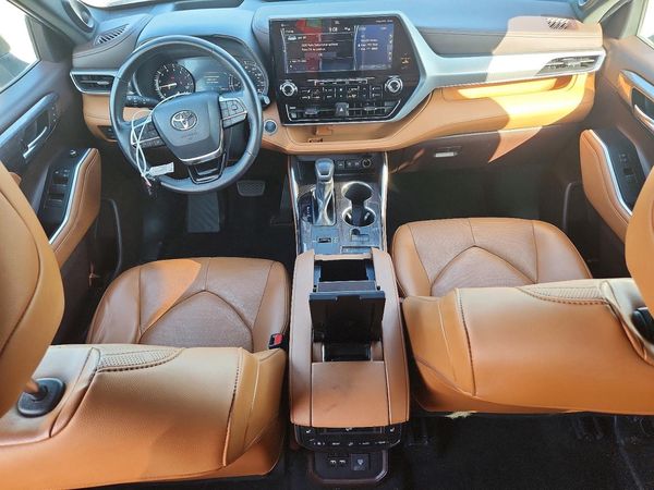 2021 TOYOTA HIGHLANDER
