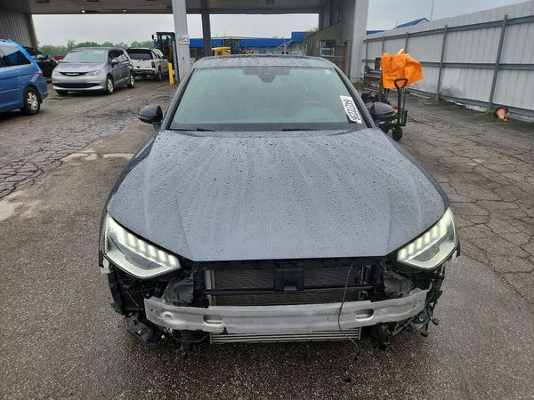 2022 AUDI A4 S Line quattro Prestige
