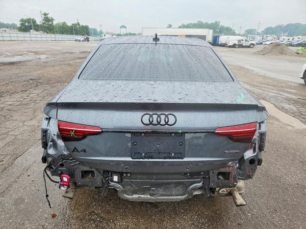 2022 AUDI A4 S Line quattro Prestige