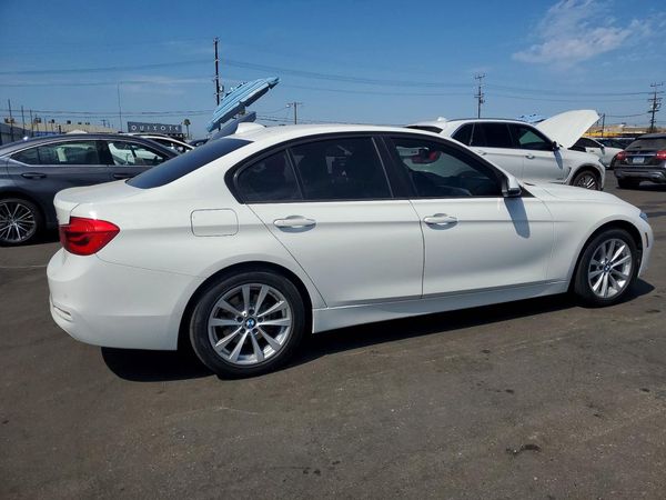 2018 BMW 320