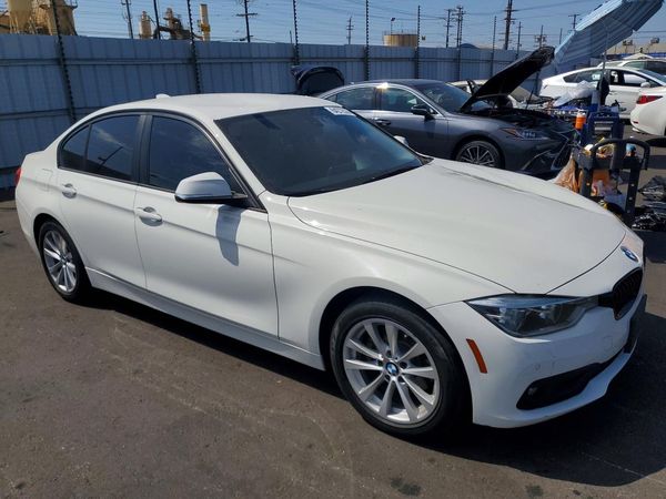 2018 BMW 320