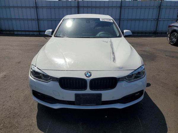 2018 BMW 320