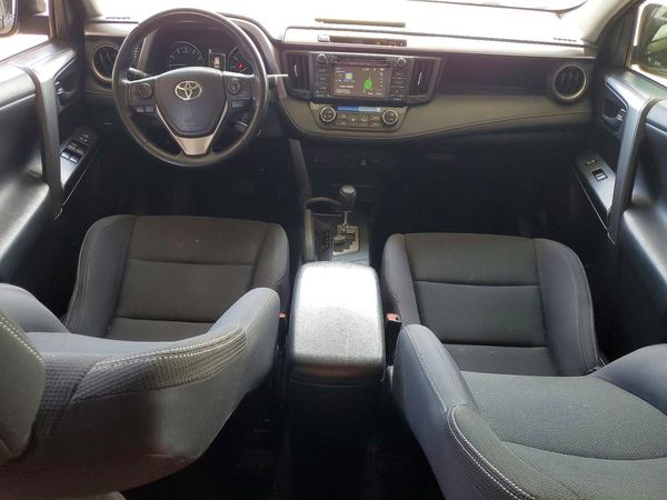 2017 TOYOTA RAV4 XLE