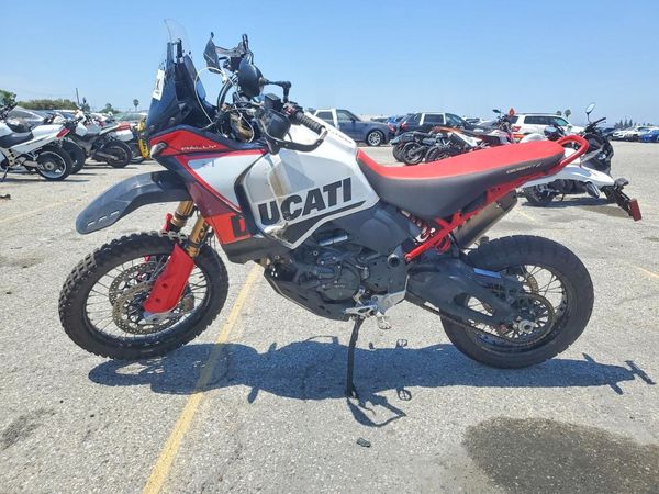 2024 DUCATI DESERT X