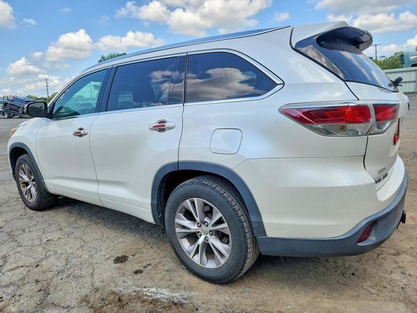 2015 TOYOTA HIGHLANDER