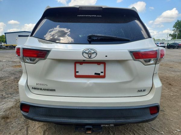 2015 TOYOTA HIGHLANDER