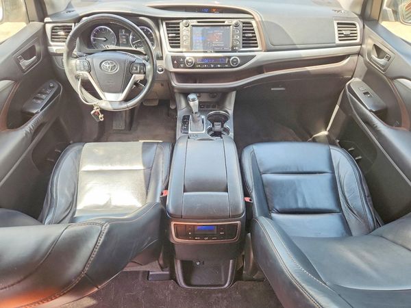 2015 TOYOTA HIGHLANDER