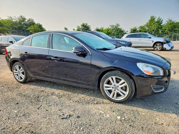 2013 VOLVO S60