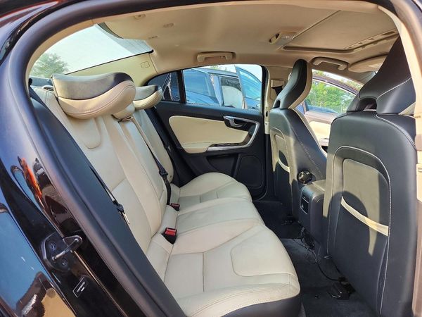 2013 VOLVO S60
