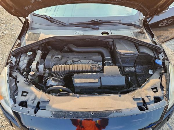 2013 VOLVO S60