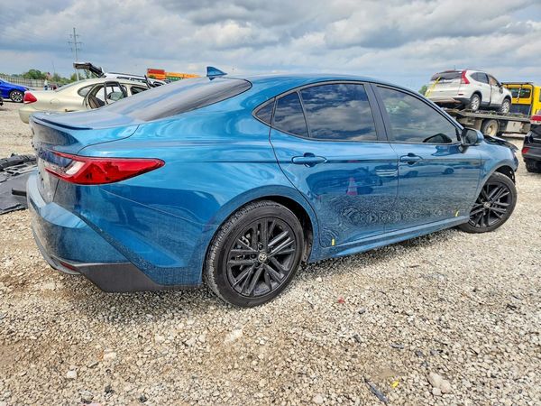 2025 TOYOTA CAMRY
