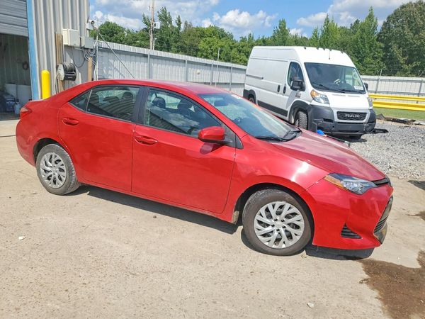 2017 TOYOTA COROLLA