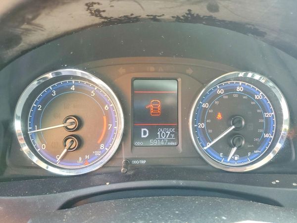 2017 TOYOTA COROLLA
