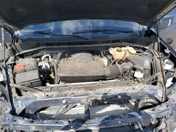 2021 CHEVROLET SILVERADO Trail Boss - LT — Engine bay