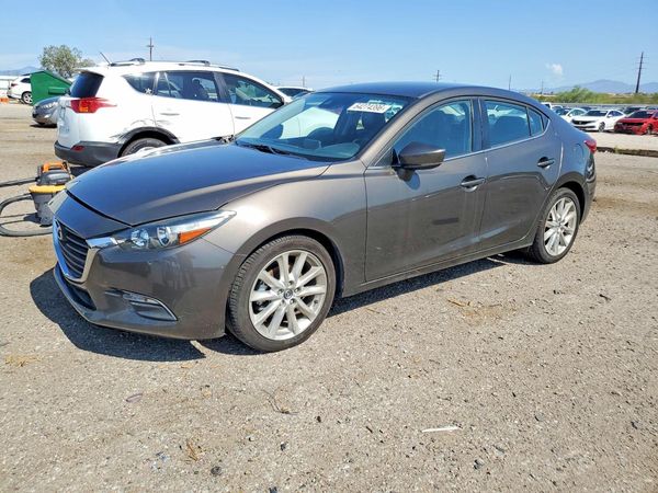 2017 MAZDA 3