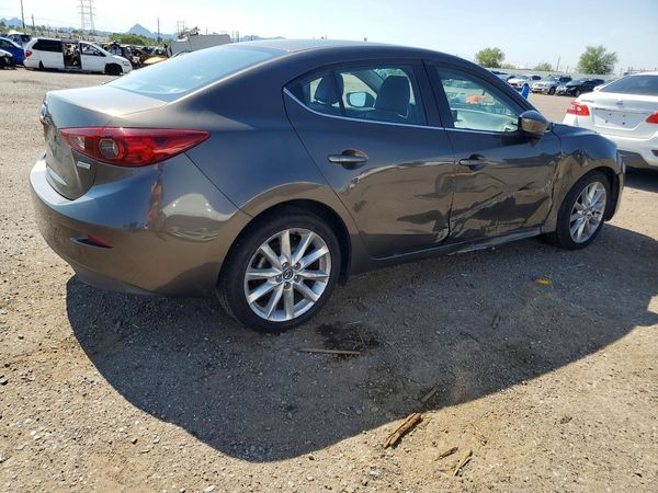 2017 MAZDA 3