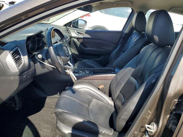 2017 MAZDA 3
