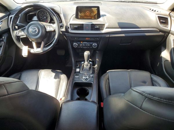 2017 MAZDA 3