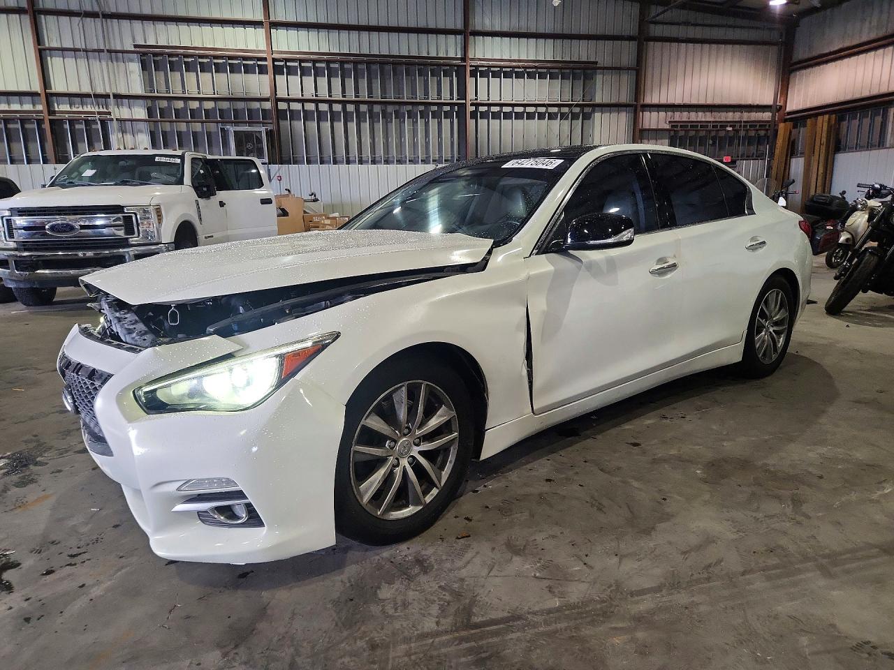 2014 INFINITI Q50 — Front 3/4