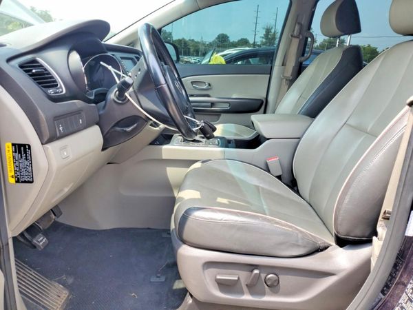2018 KIA SEDONA LX