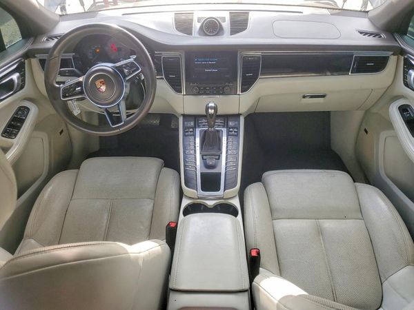 2018 PORSCHE MACAN Macan S