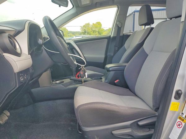 2015 TOYOTA RAV4 XLE (M Grade)