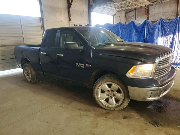 2013 RAM 1500 SLT QUAD CAB 4X4