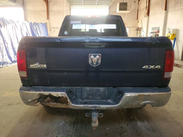 2013 RAM 1500 SLT QUAD CAB 4X4