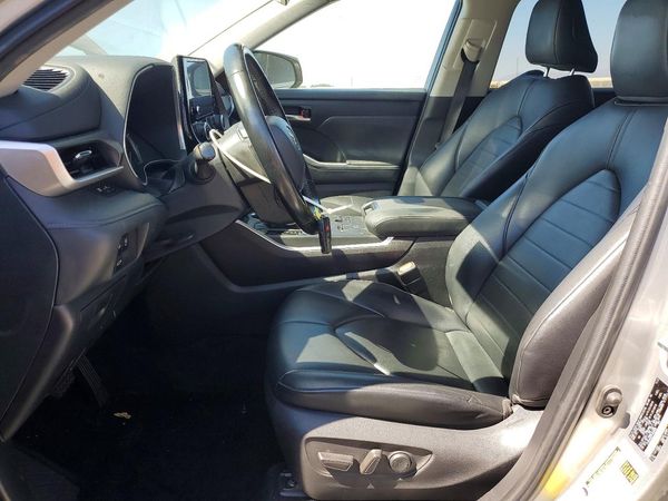 2023 TOYOTA HIGHLANDER — DENT