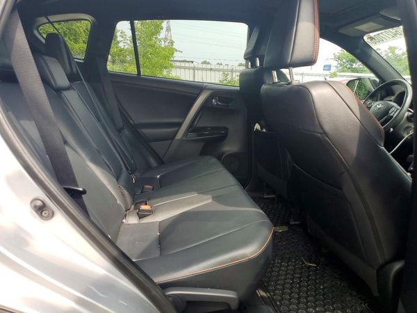2016 TOYOTA RAV4 SE (S Grade)