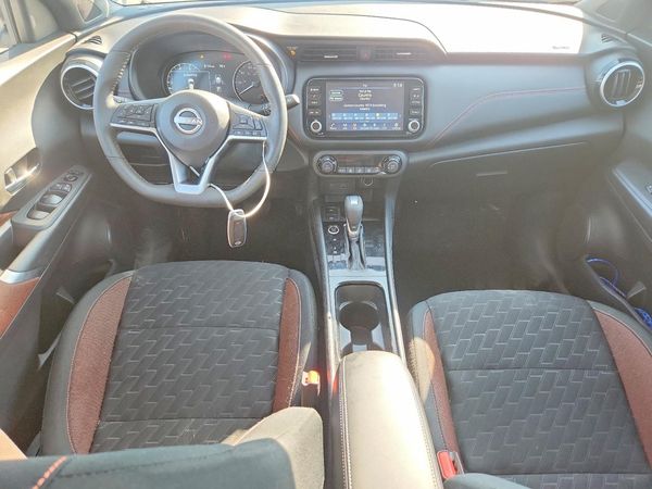 2024 NISSAN KICKS SR