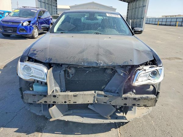 2016 CHRYSLER 300 Limited