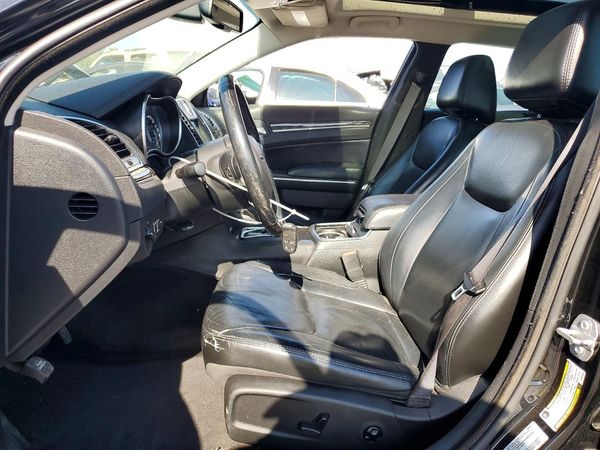 2016 CHRYSLER 300 Limited