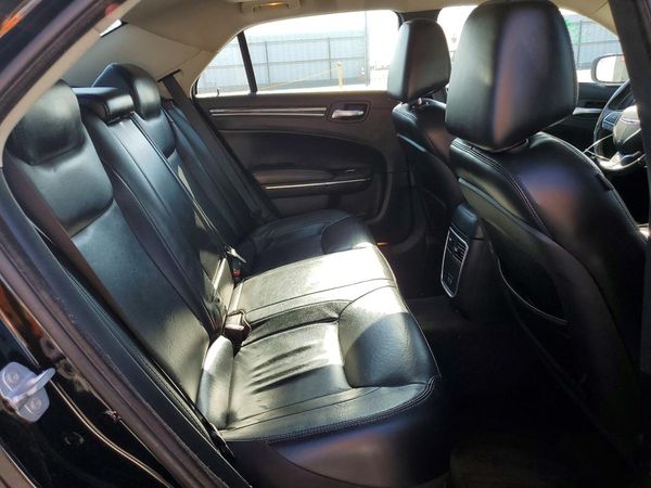 2016 CHRYSLER 300 Limited