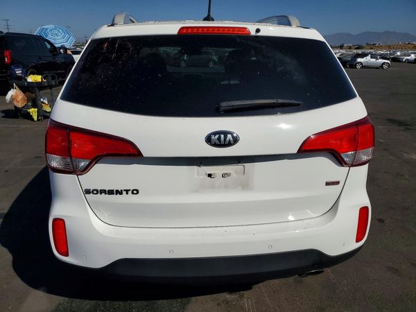 2015 KIA SORENTO GL