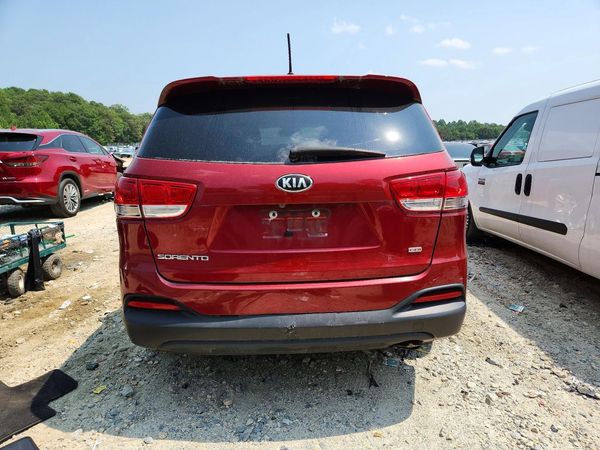 2017 KIA SORENTO L, LX