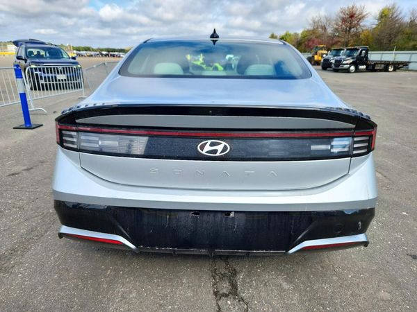 2025 HYUNDAI SONATA SEL — DIRR