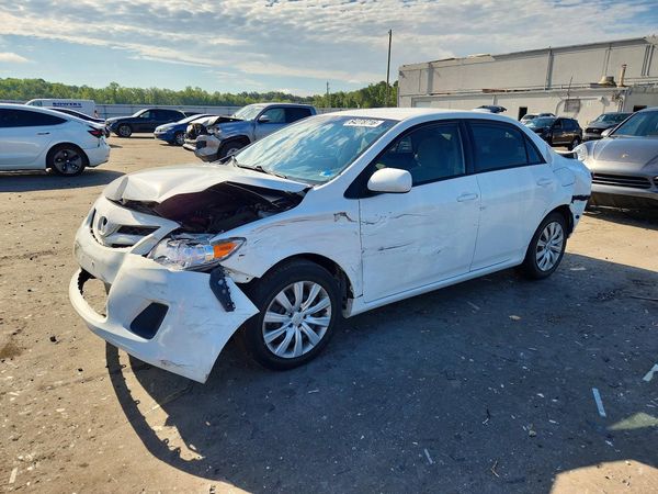 2012 TOYOTA COROLLA
