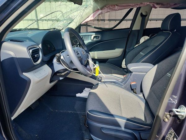 2023 HYUNDAI VENUE SEL, Limited