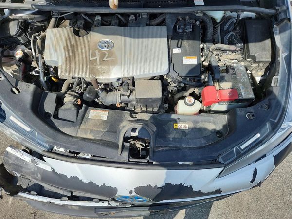 2021 TOYOTA PRIUS — Engine bay