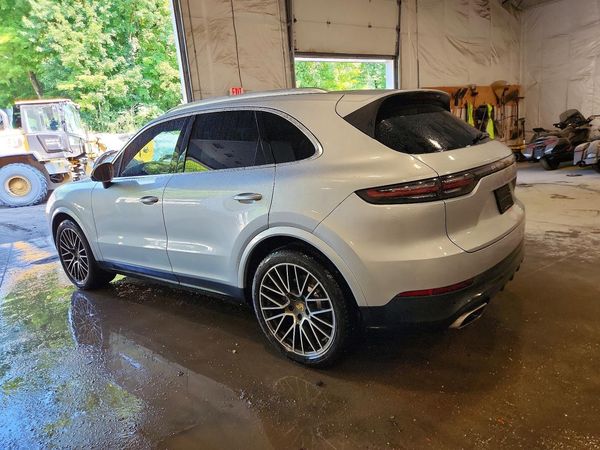 2019 PORSCHE CAYENNE