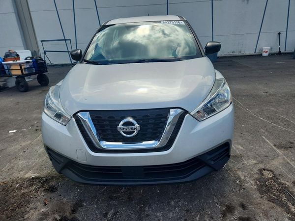 2020 NISSAN KICKS