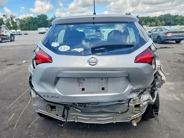 2020 NISSAN KICKS