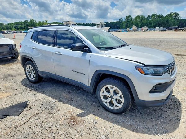 2025 JEEP COMPASS North, Latitude