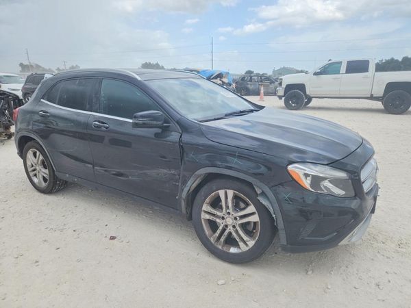 2016 MERCEDES-BENZ GLA GLA250-4M